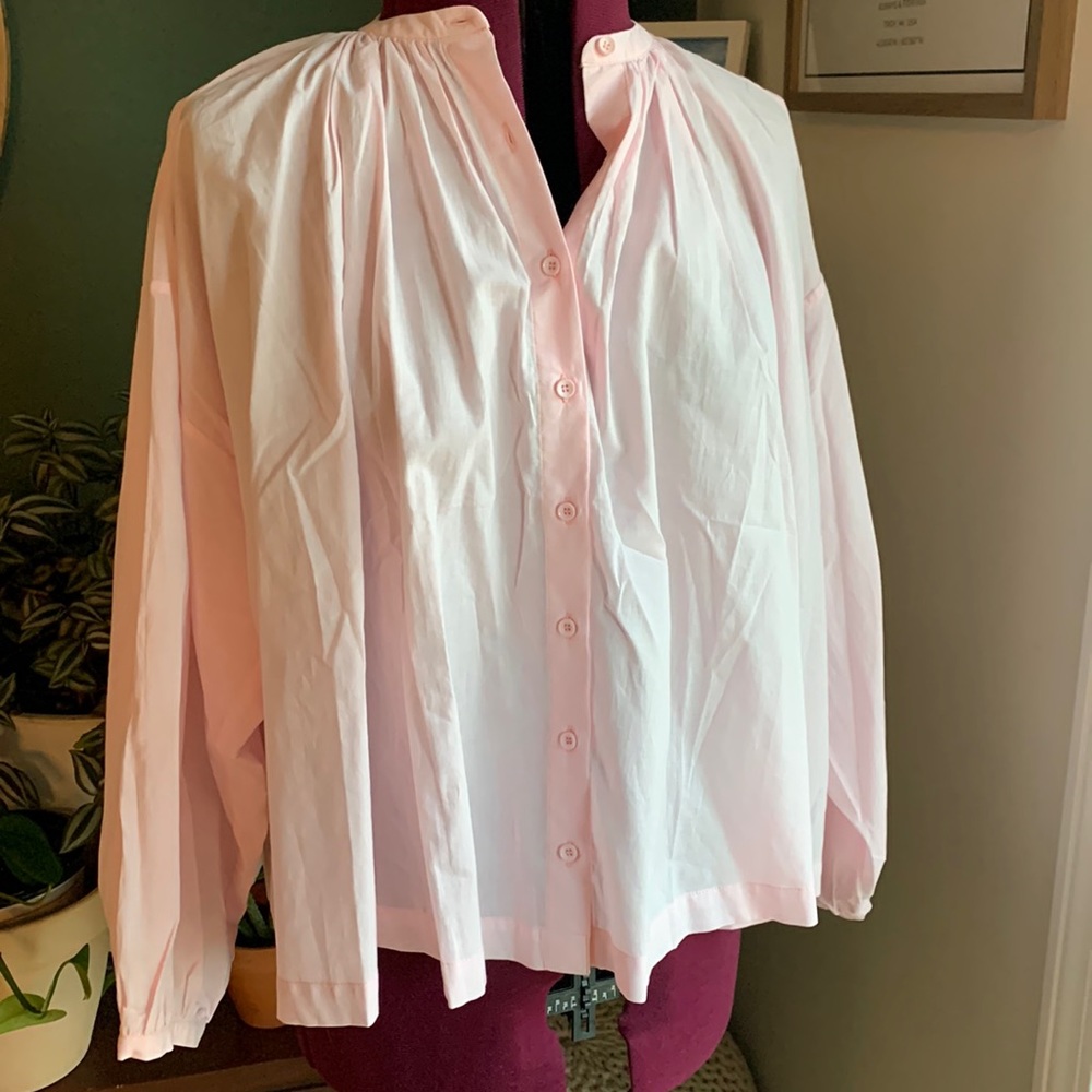 Pink blouse, new never worn!